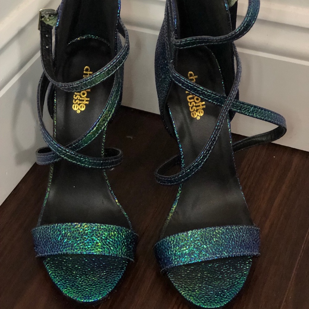 Iridescent heels!